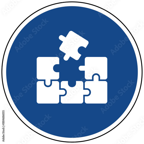Vektor Illustration blaues rundes Schild mit Puzzleteilen als Symbol für Lösung Kooperation Strategie Teamwork Zusammenarbeit und Problemlösung Konzept Grafik Design Icon Vektor