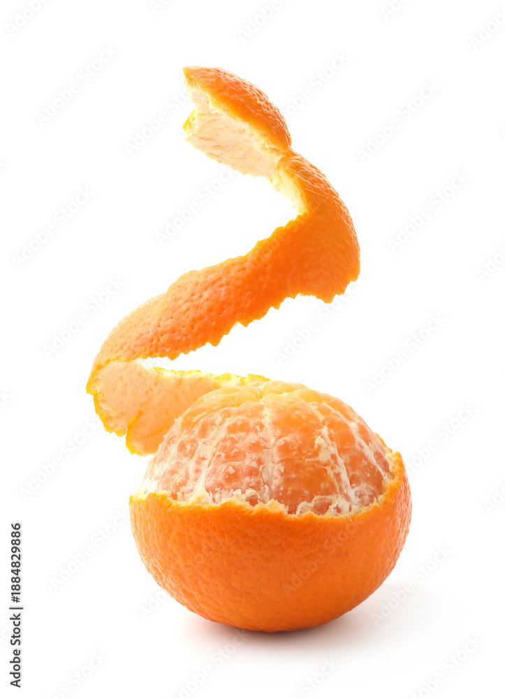 Obraz premium Fresh tangerine peel and fruit isolated on white