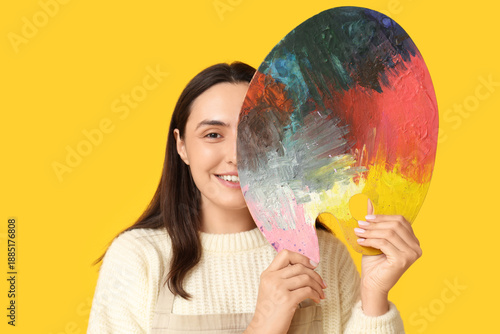 Beautiful female artist wit...