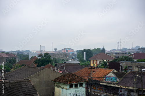 Foto High Angle View of Residential Houses and Rooftops in Town