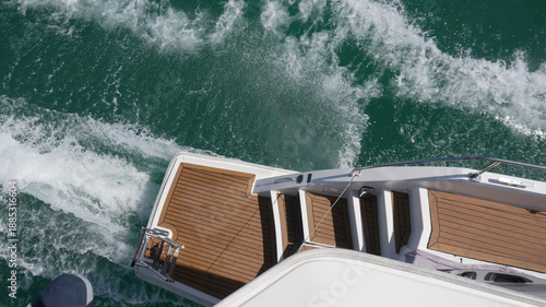 Photos Luxury yacht in motion on the sea