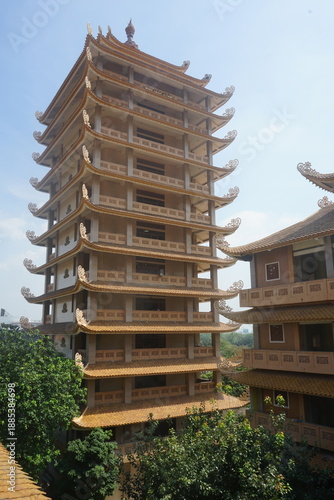 Wallpaper Mural pagoda Torontodigital.ca