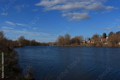 La Loire, au bout c'est la mer