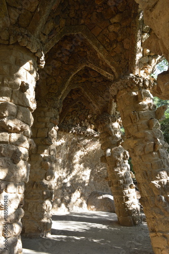 Wallpaper Mural Parque Guell em Barcelona na Espanha Torontodigital.ca