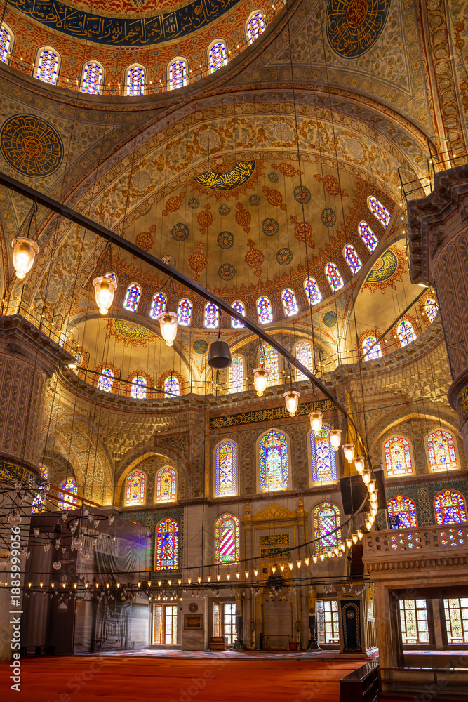 Naklejka premium Blue Mosque (Sultanahmet Camii) interior. Istanbul, Turkey.