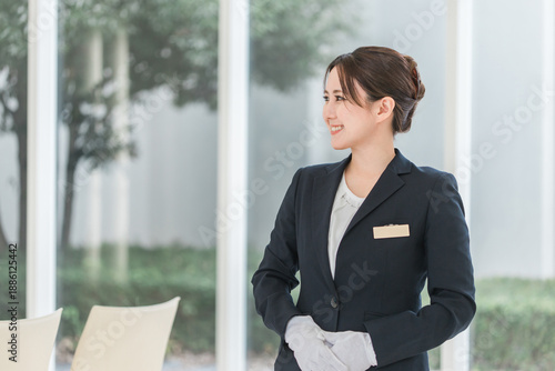 Fotografía Women who work at wedding halls and hotels as wedding planners, bridesmaids, att