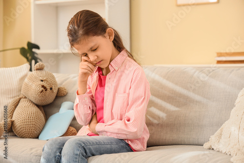 Teenage girl with appendici...