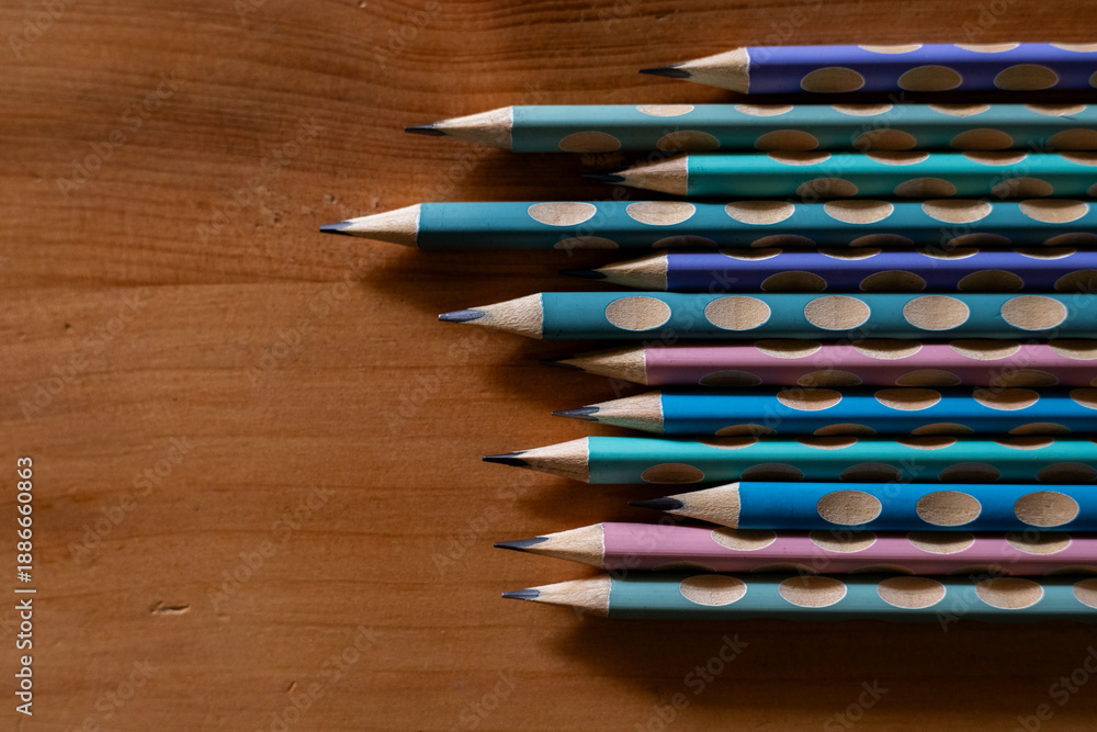 Obraz premium Pencil Bar Graph Concept for Education and Data Visualization.
