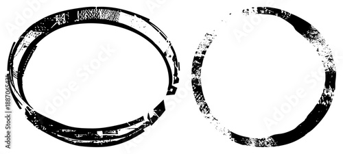 Distressed Circular Frames with Textured Edges and Broken Segments