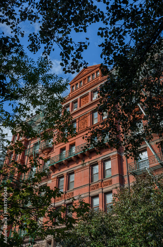 Obraz premium Red brick building in Brooklyn Heights.