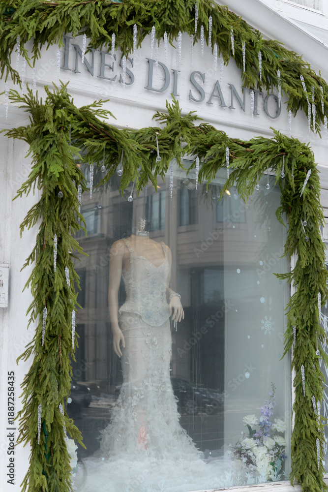 Obraz premium exterior of Ines Di Santo, a bridal shop, located at 176 Davenport Rd, Toronto