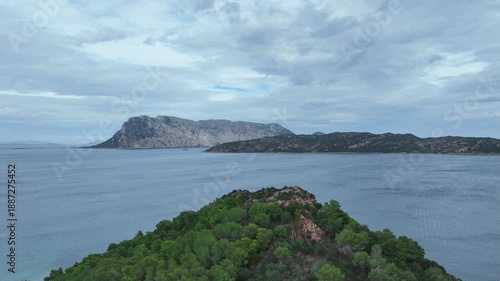 Wallpaper Mural survol de golfo Aranci près d'Olbia en Sardaigne	
 Torontodigital.ca