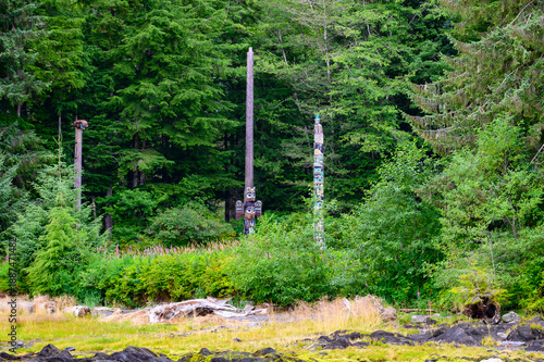 Tableau sur toile Totem Poles at Totem Bight State Historical Park, in Ketchikan, Alaska