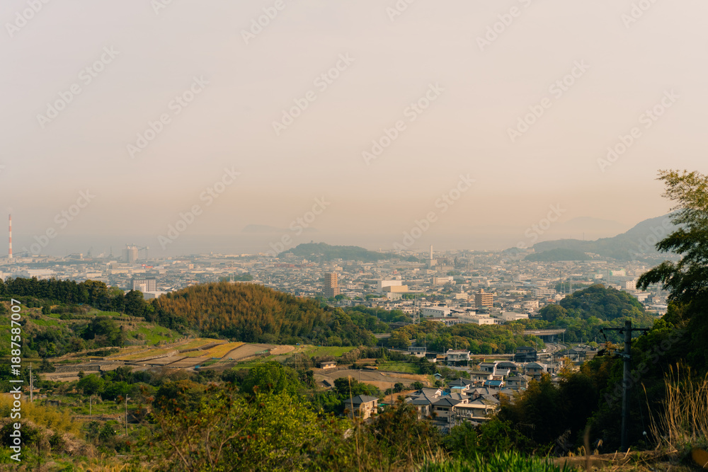 Obraz premium shikokuchuo-shi, ehime, japan - 3 august 2025 City view