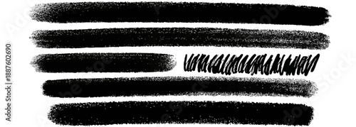 Colpi di pennello neri testurizzati e segni di pennellata su sfondo trasparente, elementi grafici astratti.