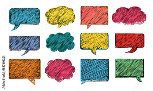 Set di dodici fumetti colorati disegnati a mano con texture a scarabocchio su sfondo bianco, ideali per testo.