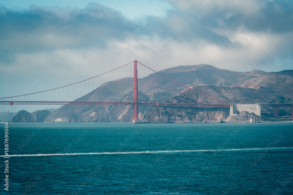 Fototapeta premium Golden Gate Bridge, San Francisco, Caifornia.