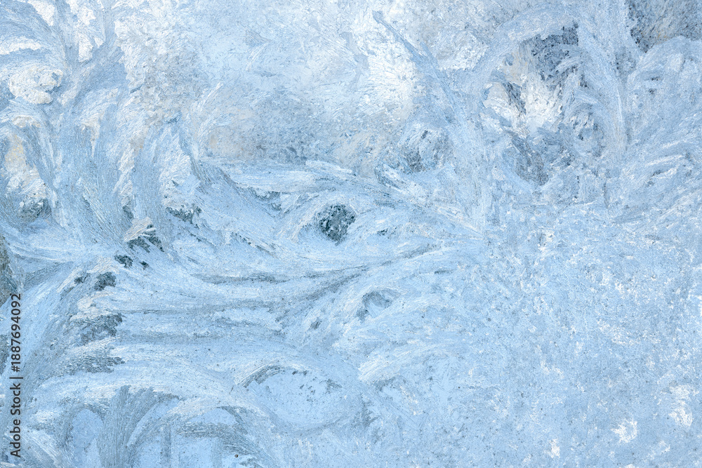 Obraz premium Frost Patterns on Glass in Winter Light