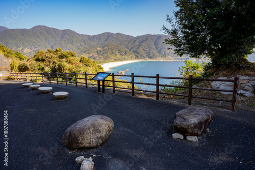 岸良展望所から見る岸良海岸の風景