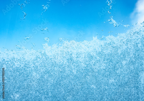 Frost an einer Fensterscheibe