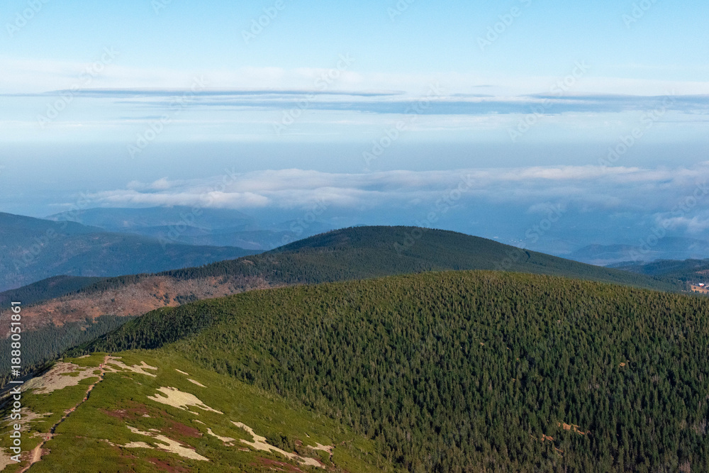 Fototapeta premium landscape with mountains