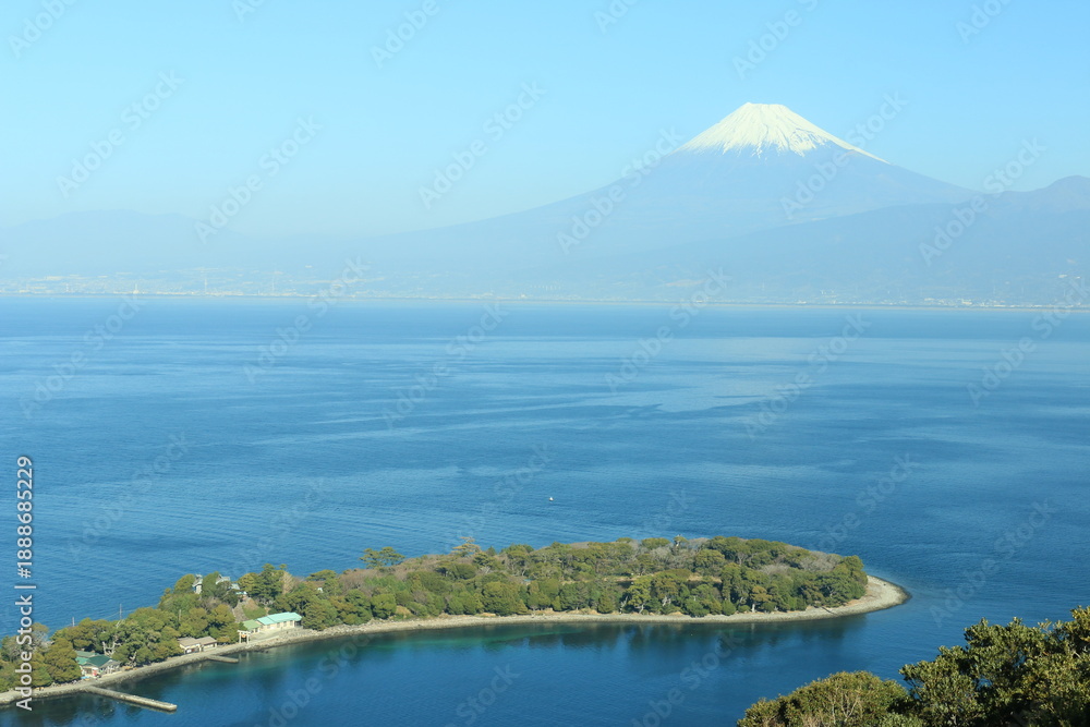 Obraz premium 大瀬崎と富士山