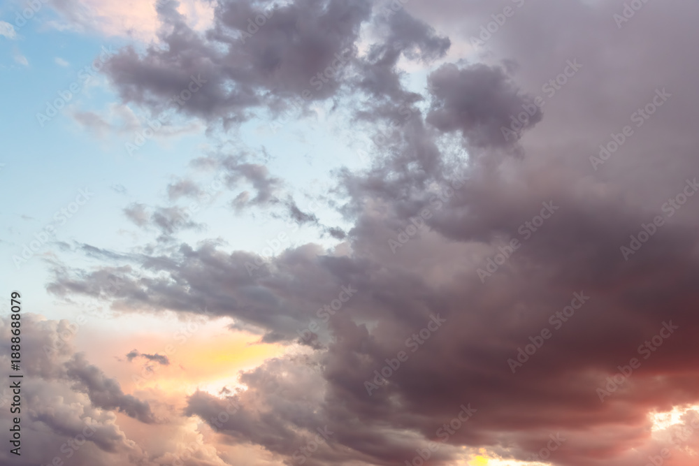 Obraz premium Twilight Meets the Stormy Sky
