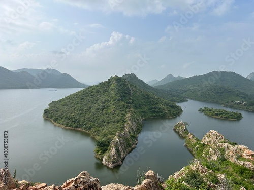 Photography Bahubali Hills Udaipur: Sunrise Viewpoint, Aravalli Mountains, Scenic Lake Picho