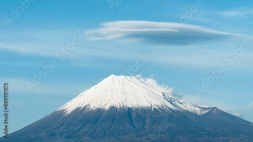 Fotografie mt fuji with hat