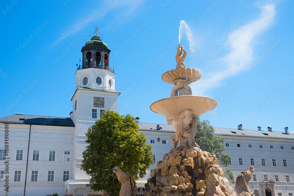Fototapeta premium Residence fountain in Salzburg's old town