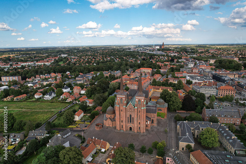 Konstfotografi High-Angle Drone Shot of Roskilde Domkirke and Historic City Center