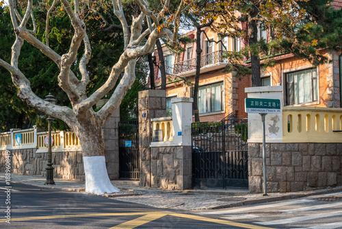 Tableau sur toile Streetscape of Badaguan Scenic Area in Qingdao, China