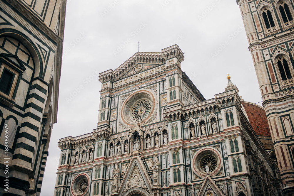 Fototapeta premium large cathedral in Florence Italy Duomo