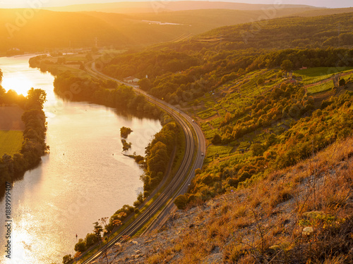 Abend über dem Naturschutzgebiet Grainberg-Kalbenstein bei Karlstadt, Landkreis Main-Spessart, Unterfranken, Bayern, Deutschland