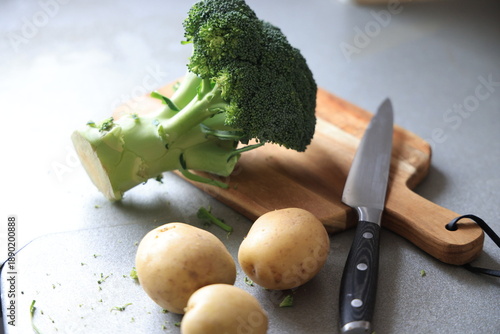broccoli on a chopping board
