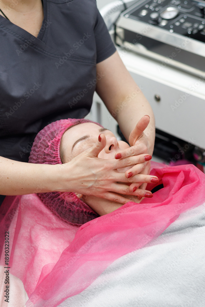 Obraz premium A girl at a cosmetologist's appointment. Skin problems. Acne.