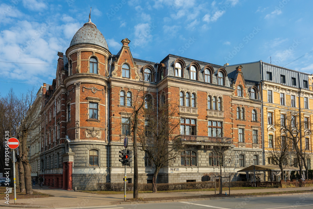 Obraz premium Old historic building at Elizabetes Street, Riga, Latvia. Eclectic architecturet. 