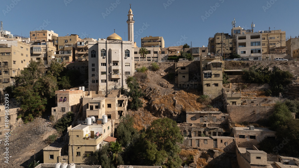 Obraz premium Downtown Amman on a hot sunny summer day 