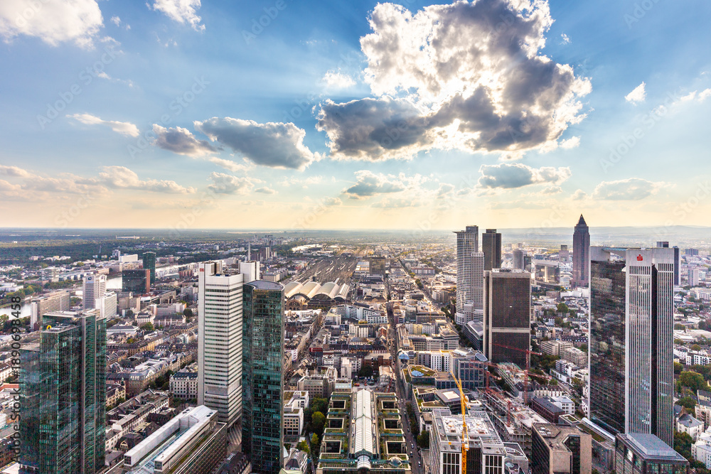 Obraz premium view to skyline of Frankfurt from Maintower