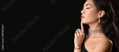 Beautiful young Asian woman...