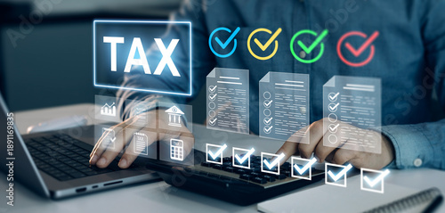 Foto Tax calculation and financial accounting concept