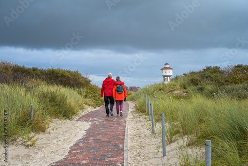 Spaziergang auf der Insel Langeoog im Herbst