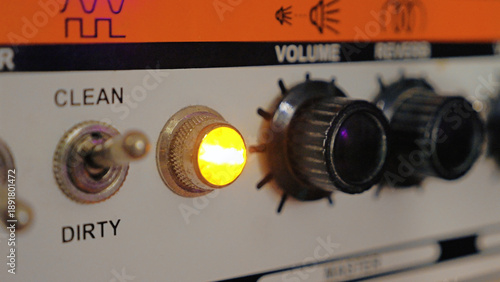 Foto Close-up of a retro guitar amplifier