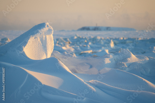 Foto Winter arctic landscape