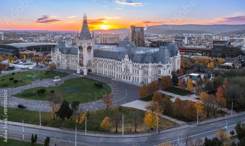 Fotografie Aerial view morning shot with Cultural Palace, the landmark of Iasi City Center
