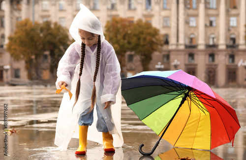Cute little girl with umbre...