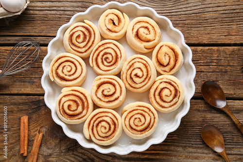 Baking dish with uncooked c...