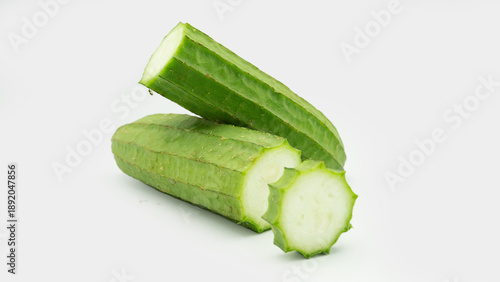 Bild auf Leinwand fresh luffa acutangula isolated on white