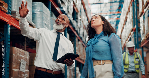 Obraz na płótnie Discussion, people or manager with tablet in warehouse, inventory inspection or shipment integrity