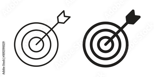 Bullseye icon vector isolated on white background. Simple icon set.